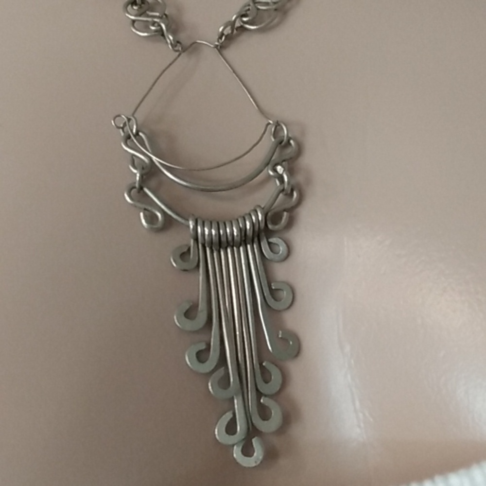 Vintage Chandelier Necklace - Picture 2 of 10